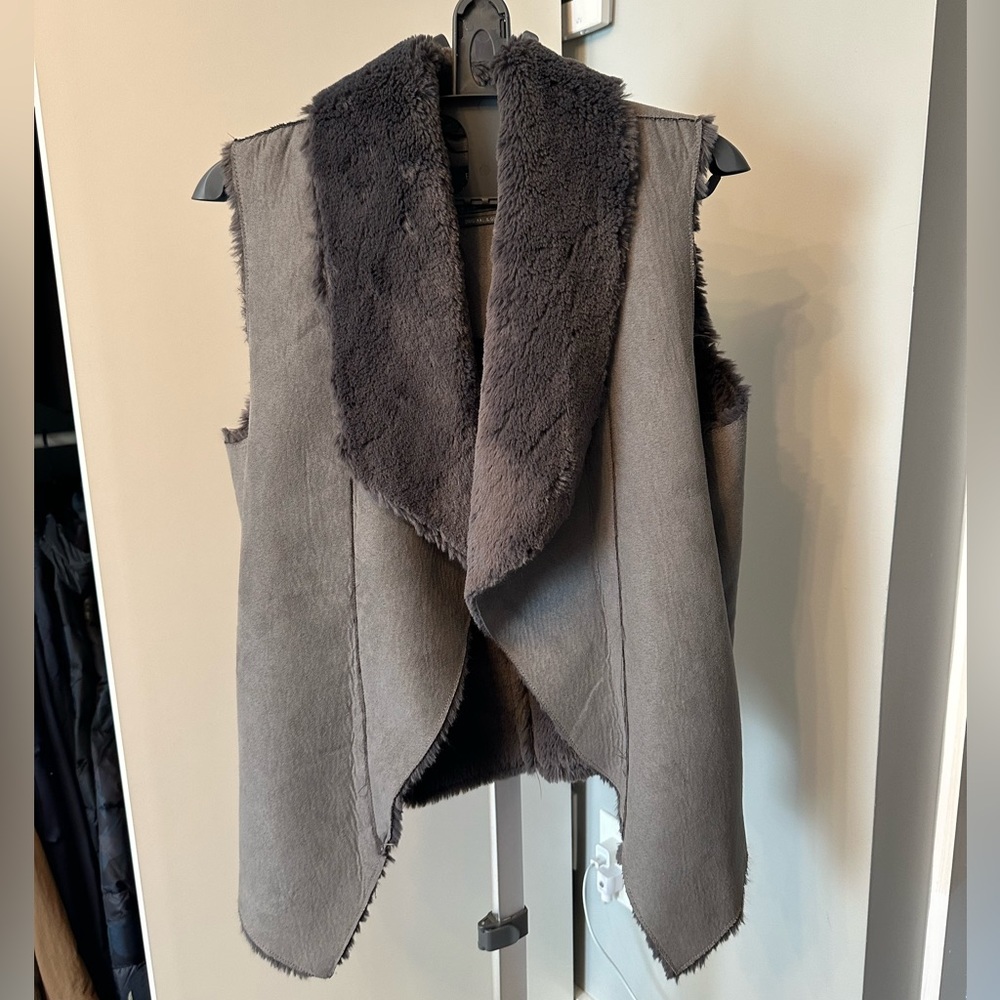 Bershka gray faux fur vest